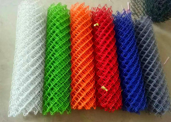 5mm معدن 4 قدم سلسلة ربط السور بولي كلوريد الفينيل الماس شبكة المبارزة سطح أملس