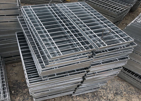 Q235 مسنن تراجع الساخنة المجلفن الصلب صريف منصة 65x5mm