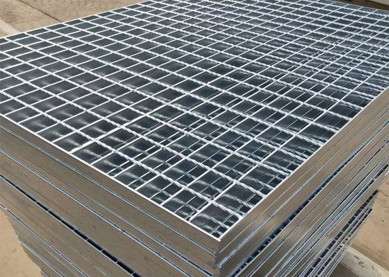 الحماية من الصدأ الصلب الملحوم مقضب 32x5mm مربع مسنن غير قابل للانزلاق