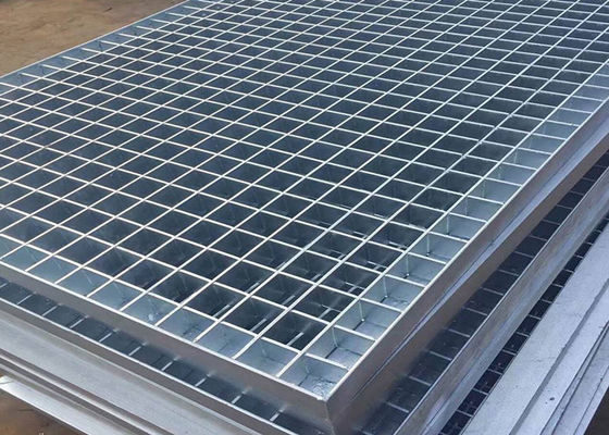 الحماية من الصدأ الصلب الملحوم مقضب 32x5mm مربع مسنن غير قابل للانزلاق