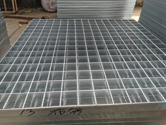 مربع المنفذ غير الانزلاق الصلب صر درج معالجته 40 مم لهندسة الصرف الصحي