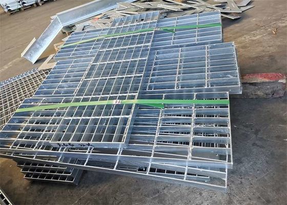 استنزاف البلدية Q345 فولاذي درب مشرشر نوع مسنن