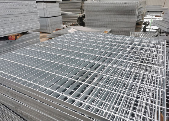 منصة صريف مجلفنة غير قابلة للانزلاق شديدة التحمل 75x10mm