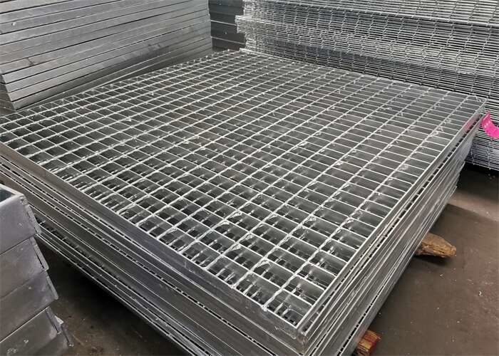 موقف سيارات Q195 الصلب الممرات المشابك مسننة النوع الأول