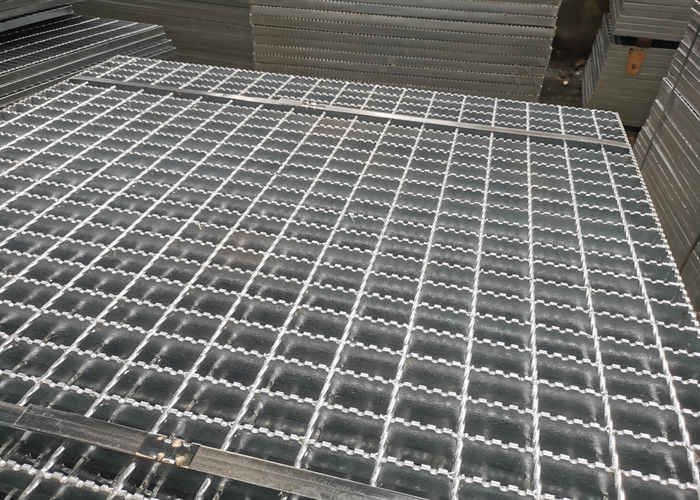 Q235 الصلب المضادة للصدأ منصة صريف المعادن شريط مسطح نوع 7mm سميكة